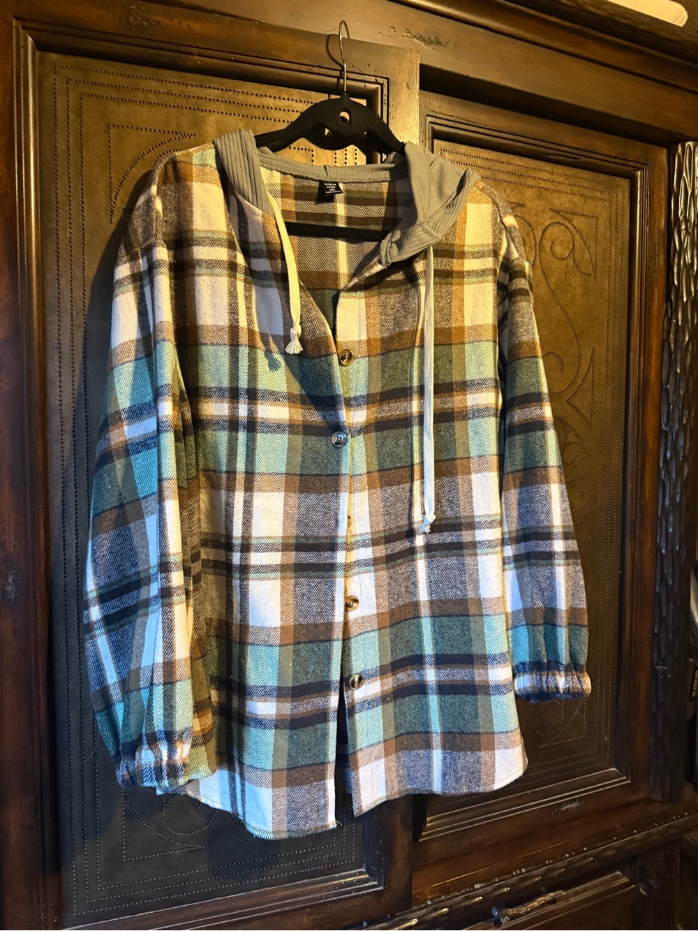 SHEIN Plaid Hooded Button-Up Shacket in Blue, Brown, Cream NWOT